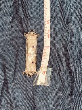 Vintage Gold-Tone and Cream Beaded Floral Brooch